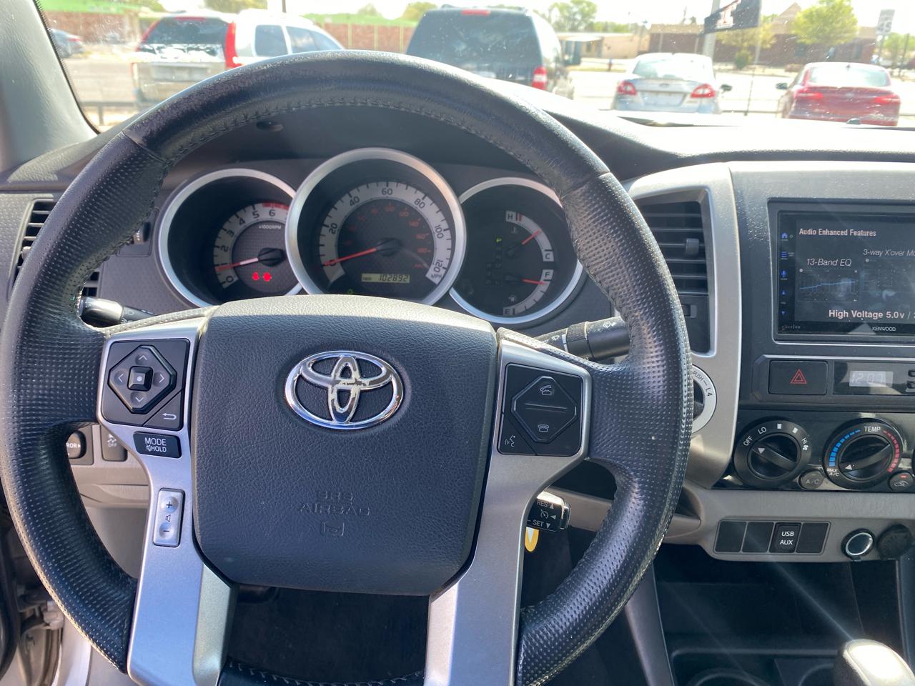 Toyota Tacoma 4WD Double Cab LB V6 AT (Natl) 2014