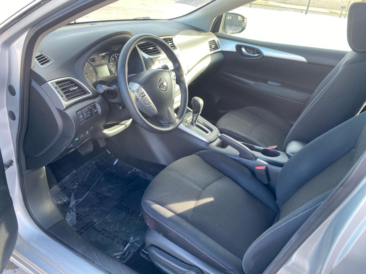 Nissan Sentra S CVT 2017