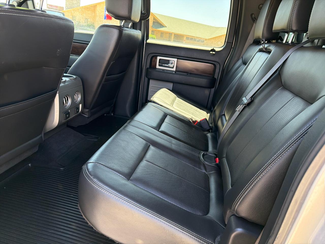 Ford F-150 4WD SuperCrew 145" Platinum 2012