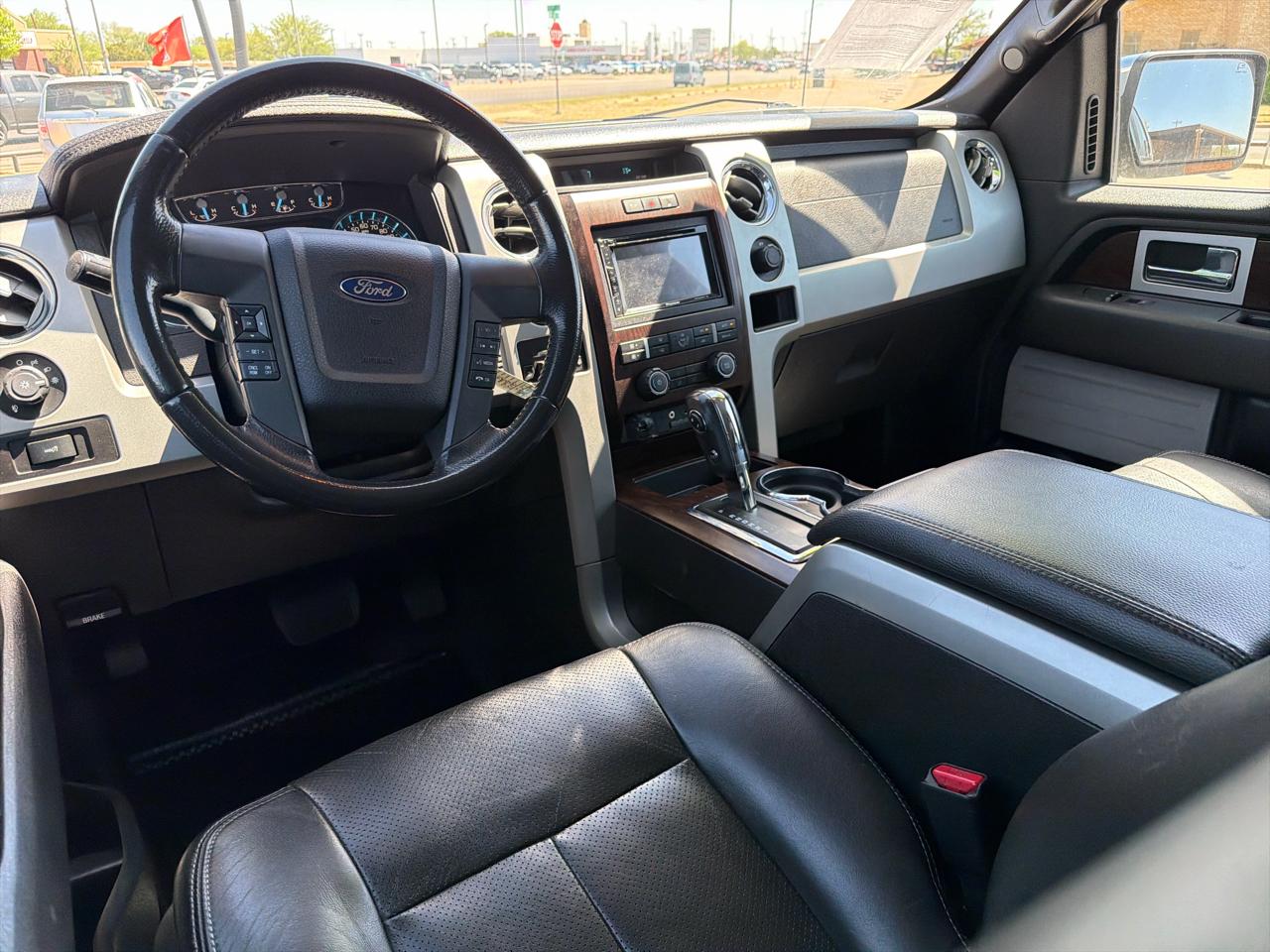 Ford F-150 4WD SuperCrew 145" Platinum 2012