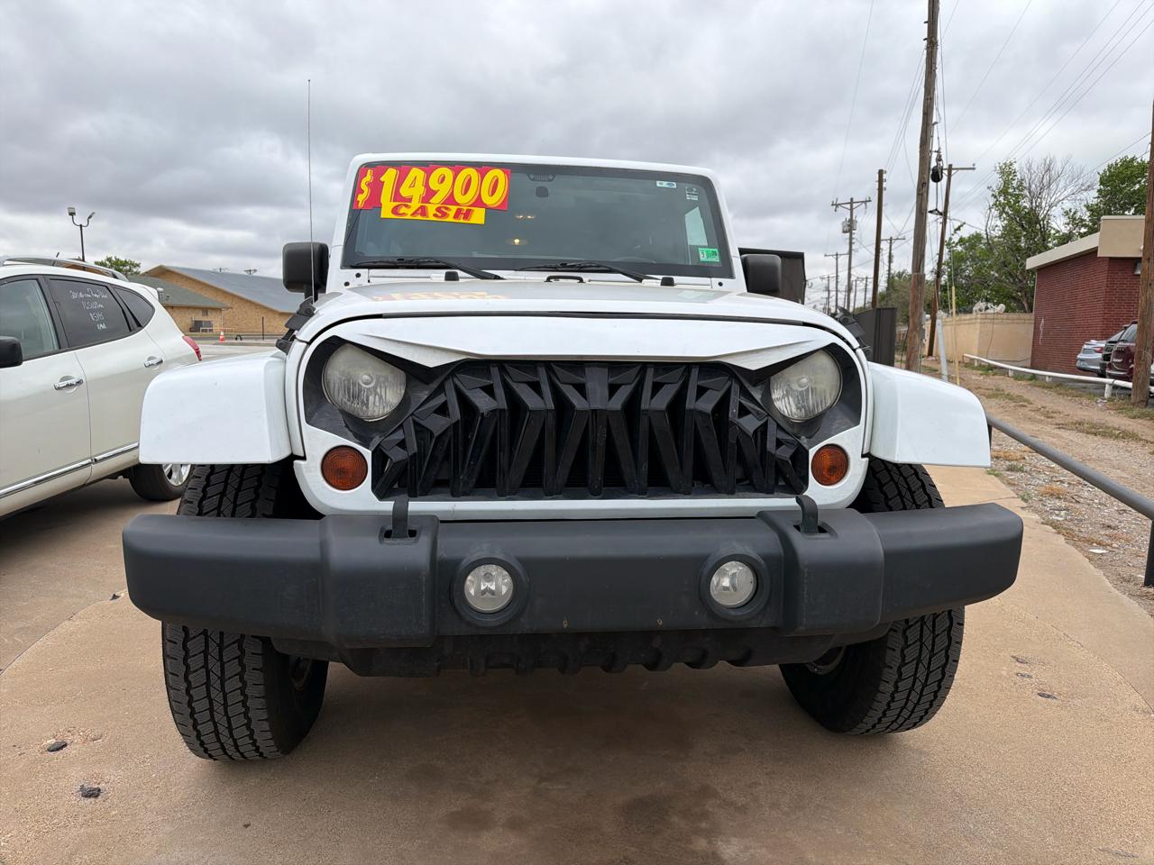 Jeep Wrangler Unlimited 4WD 4dr Sahara 2012