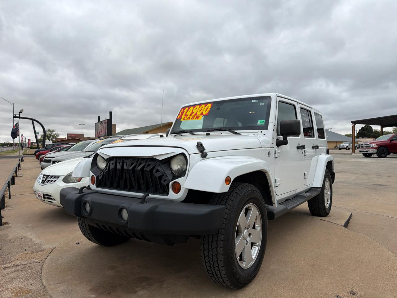 Jeep Wrangler Unlimited 4WD 4dr Sahara 2012