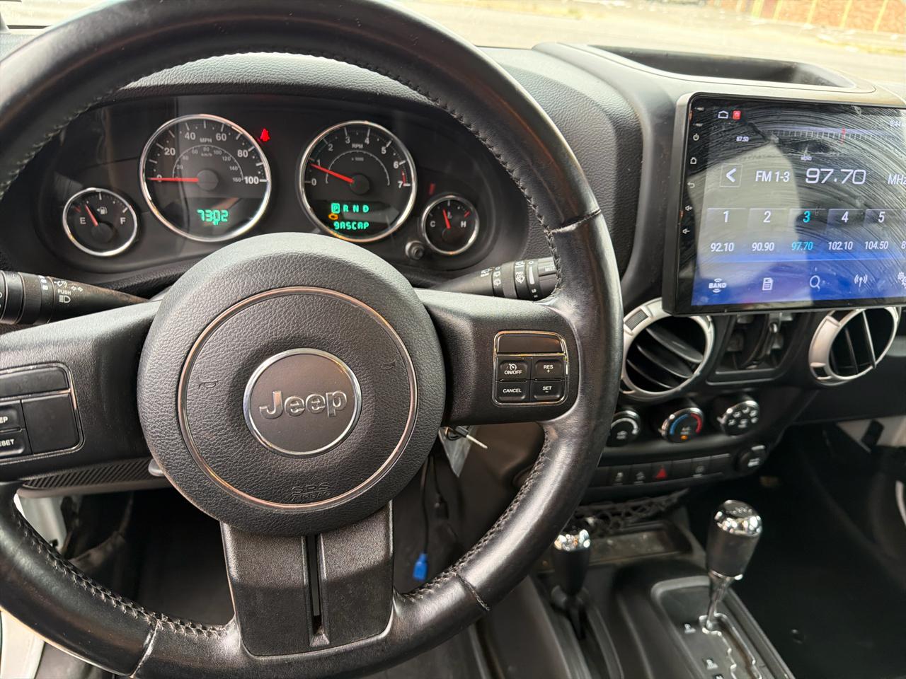 Jeep Wrangler Unlimited 4WD 4dr Sahara 2012