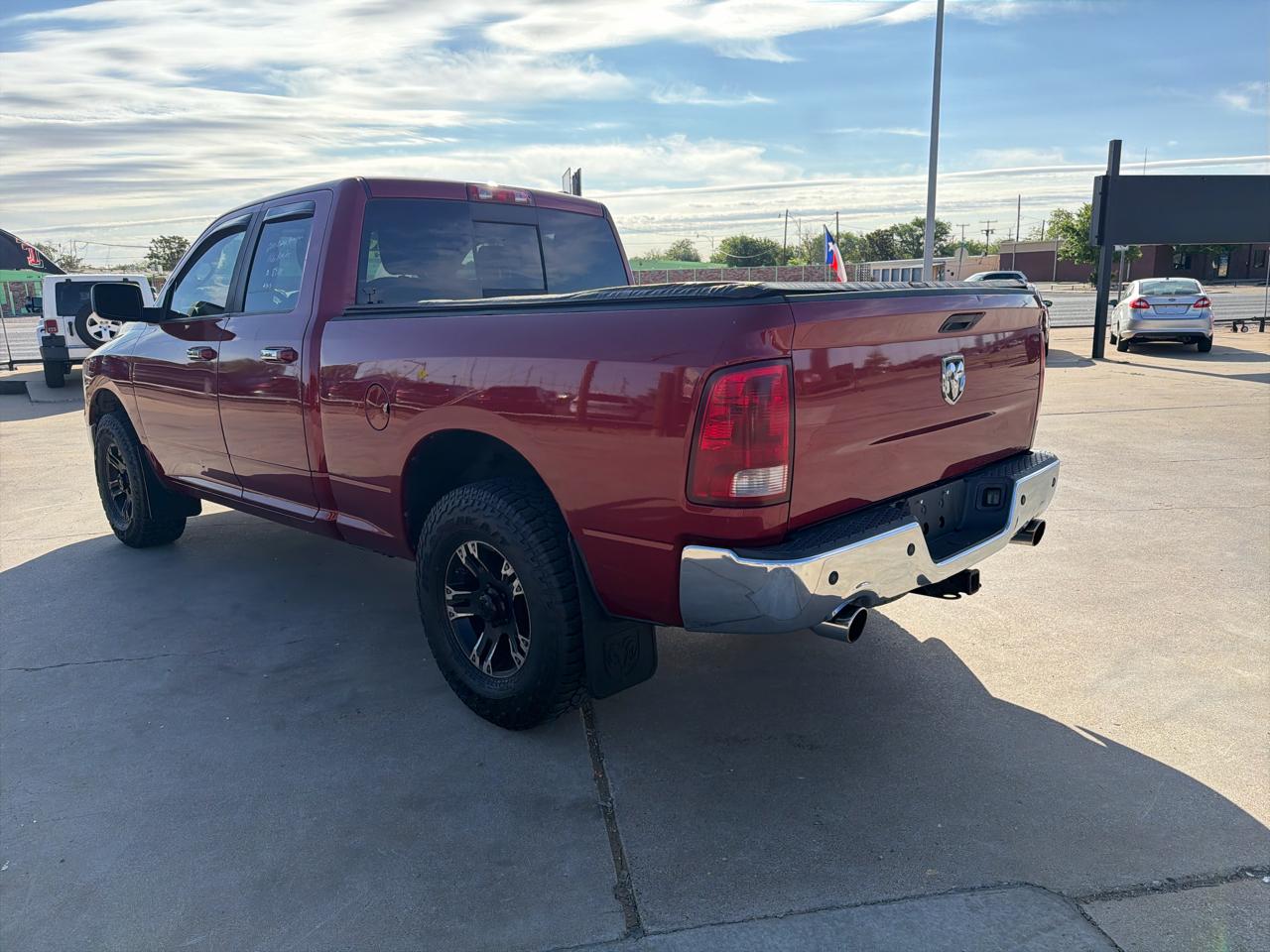 RAM 1500 4WD Quad Cab 140.5" SLT 2011