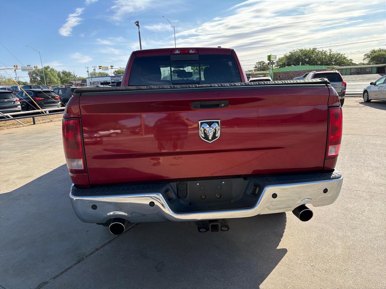 RAM 1500 4WD Quad Cab 140.5" SLT 2011