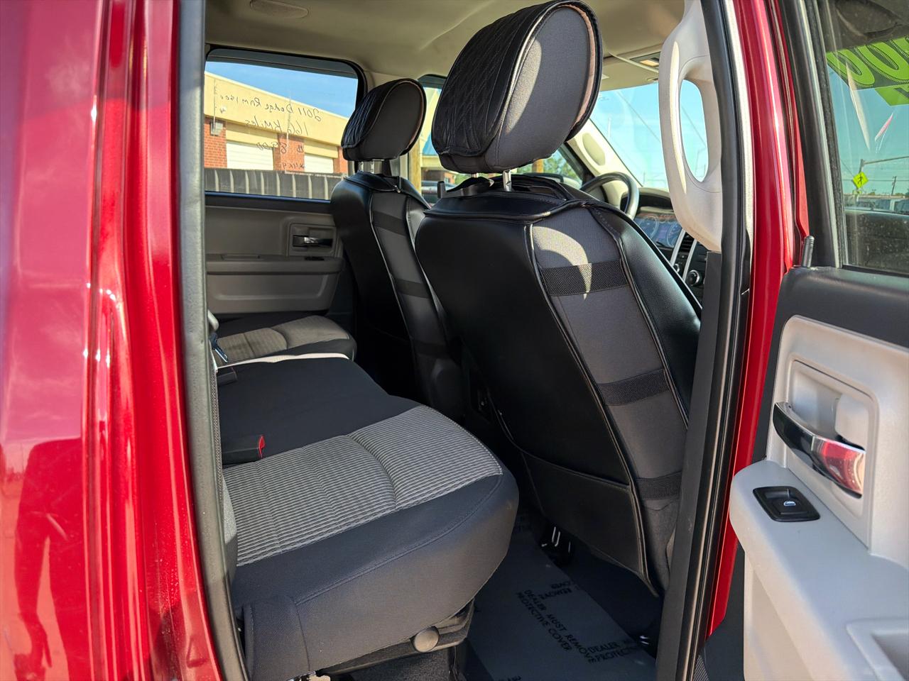 RAM 1500 4WD Quad Cab 140.5" SLT 2011