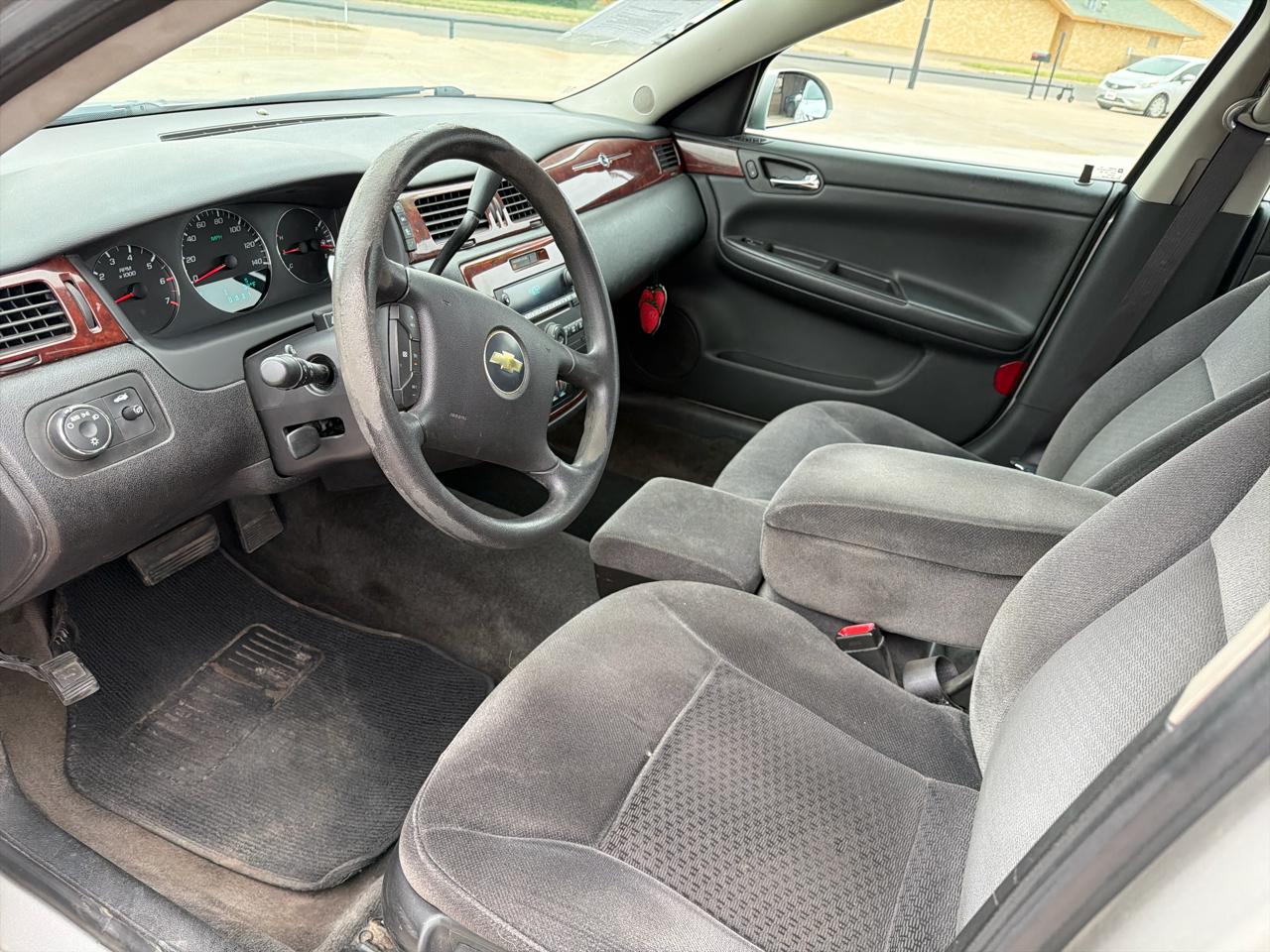Chevrolet Impala 4dr Sdn 3.5L LT 2008
