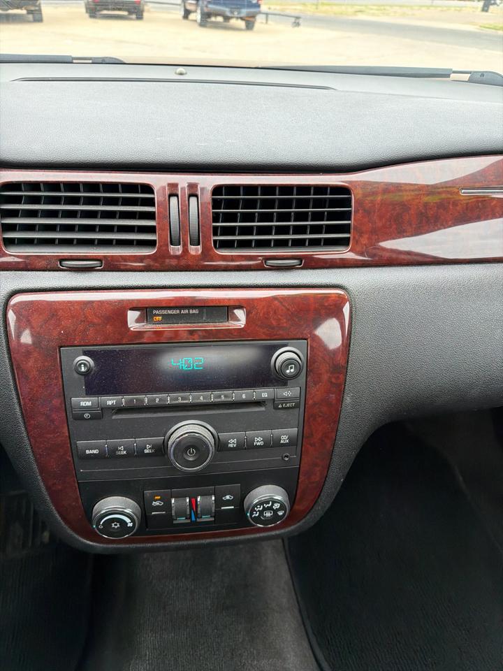 Chevrolet Impala 4dr Sdn 3.5L LT 2008