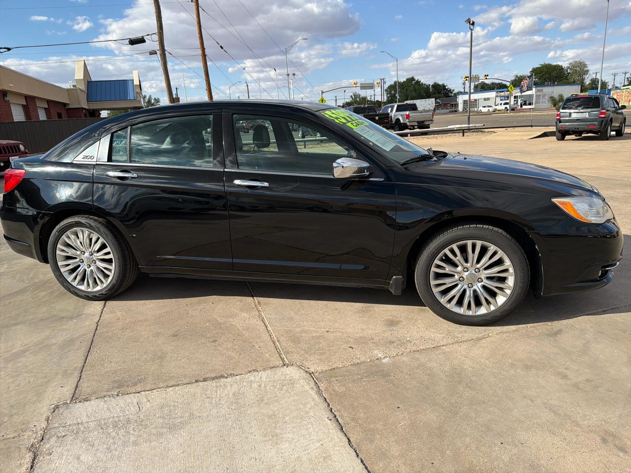 Chrysler 200 4dr Sdn Limited 2012