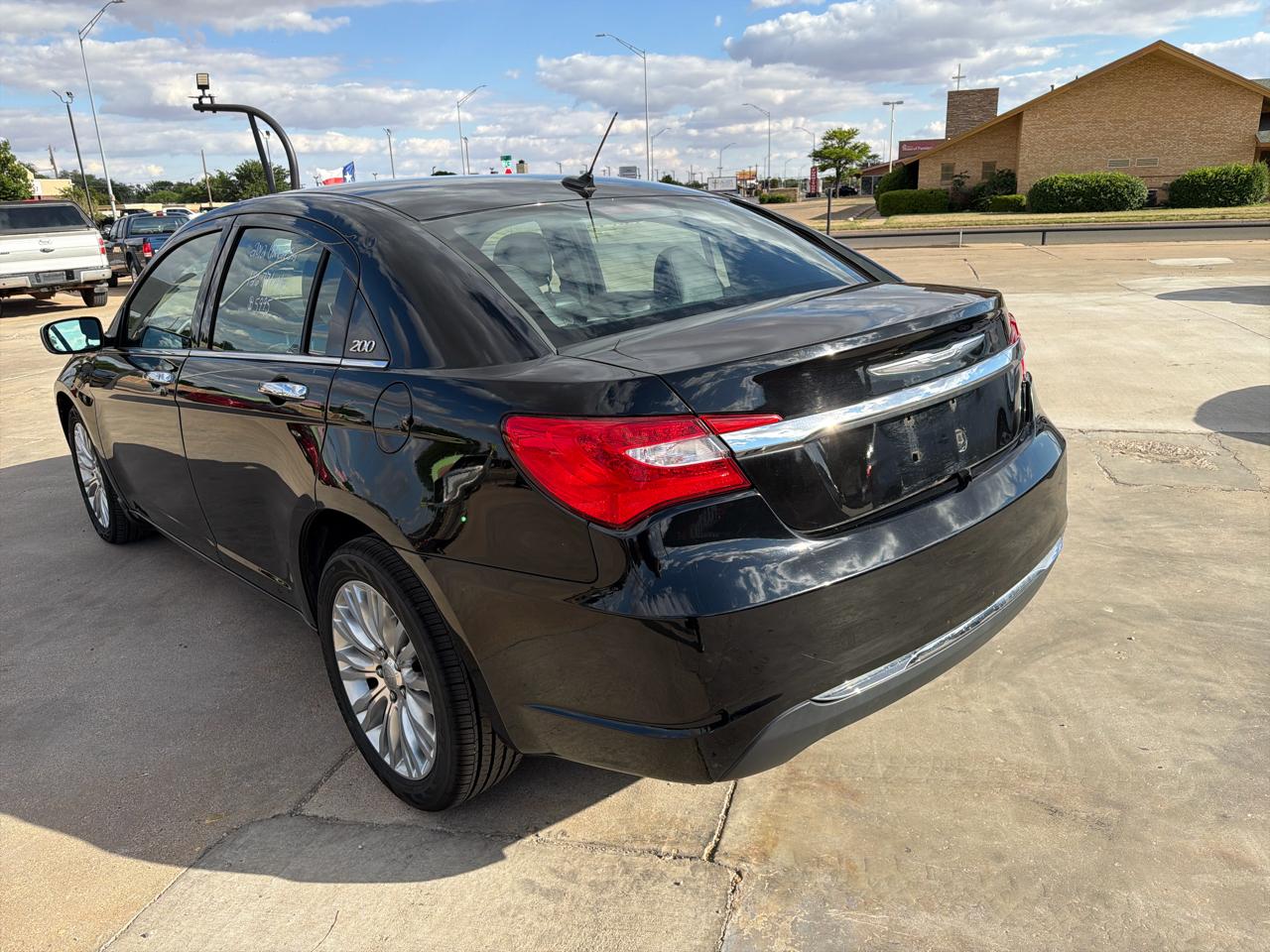 Chrysler 200 4dr Sdn Limited 2012