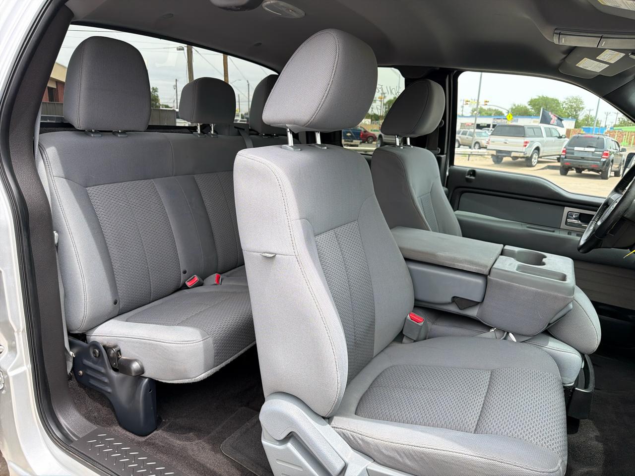 Ford F-150 2WD SuperCab 145" XLT 2011