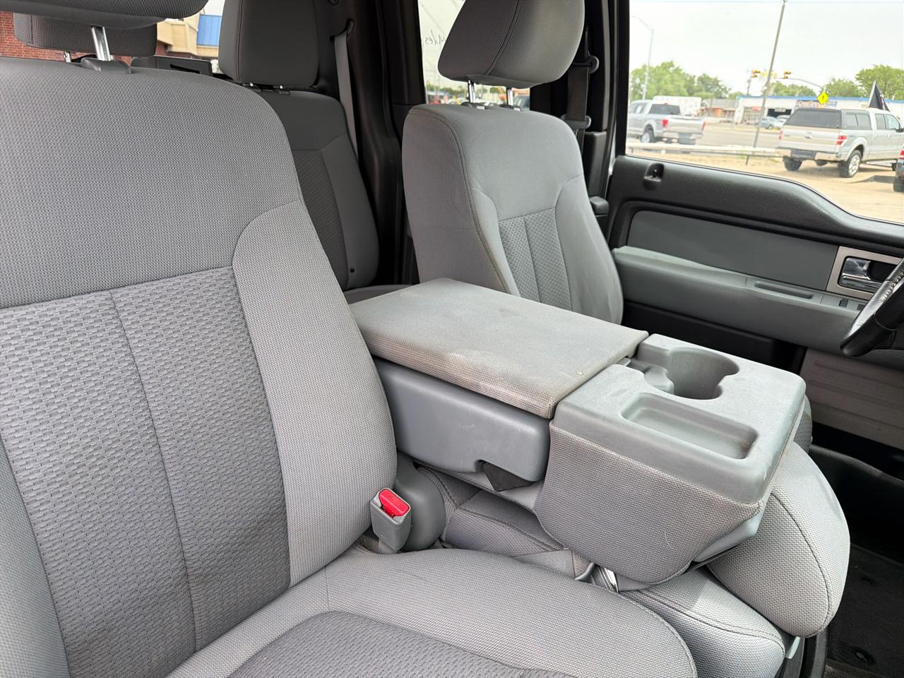 Ford F-150 2WD SuperCab 145" XLT 2011