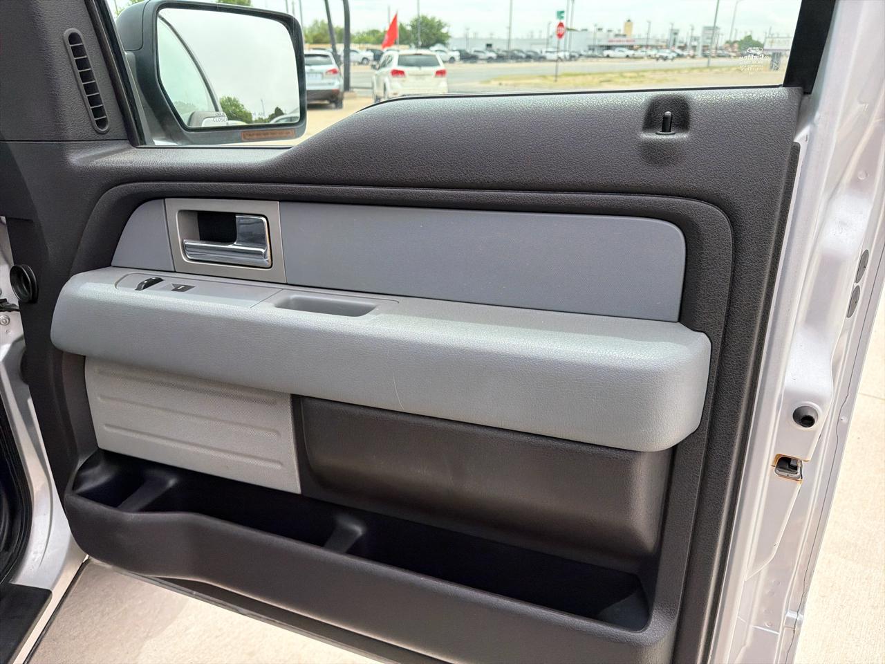 Ford F-150 2WD SuperCab 145" XLT 2011