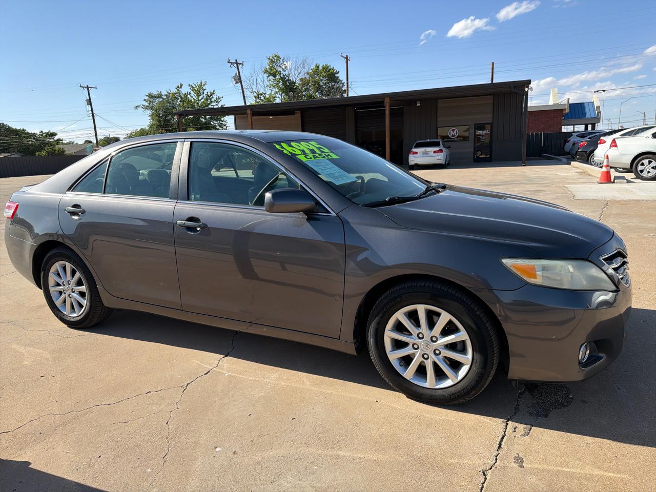 Toyota Camry 4dr Sdn I4 Man LE (Natl) 2011