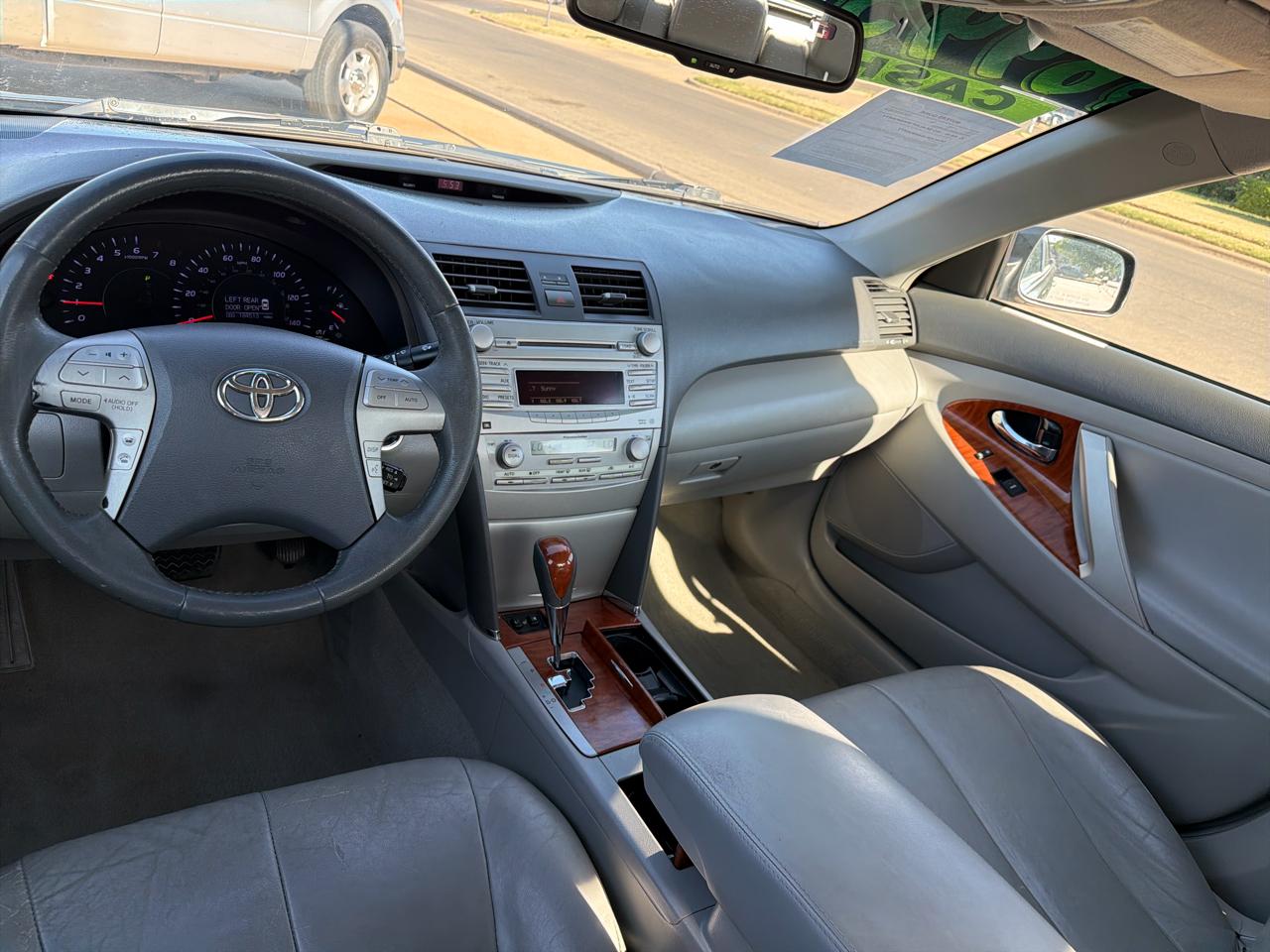 Toyota Camry 4dr Sdn I4 Man LE (Natl) 2011