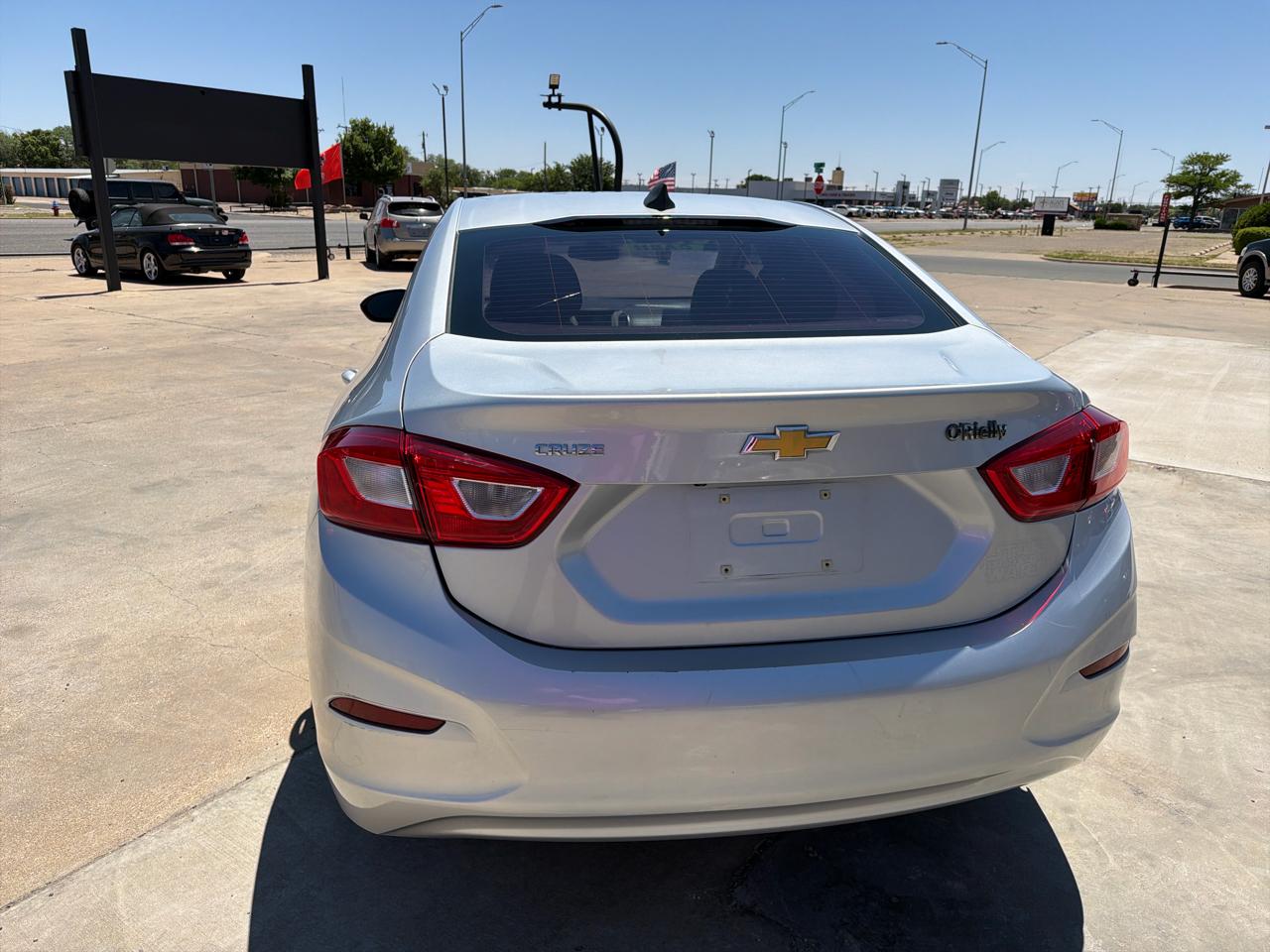 Chevrolet Cruze 4dr Sdn 1.4L LS w/1SB 2018