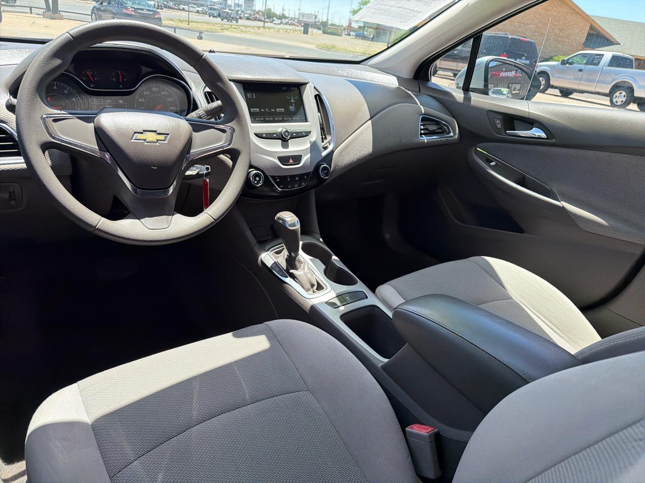 Chevrolet Cruze 4dr Sdn 1.4L LS w/1SB 2018