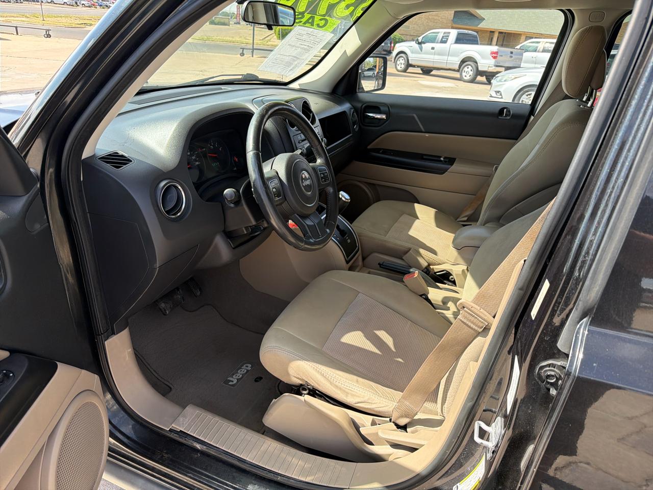 Jeep Patriot FWD 4dr Latitude 2011