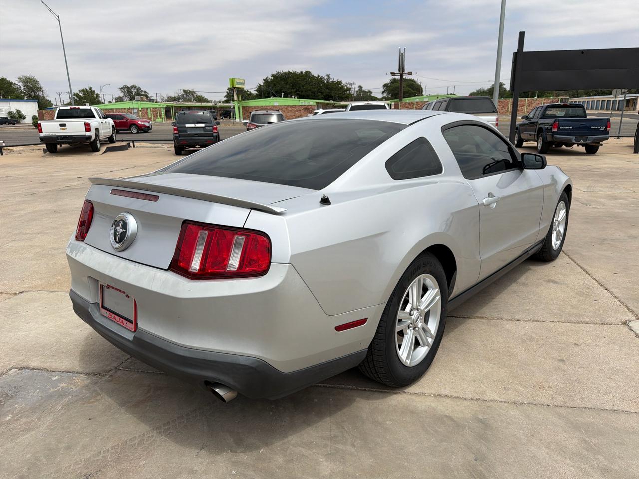 Ford Mustang 2dr Cpe V6 2011