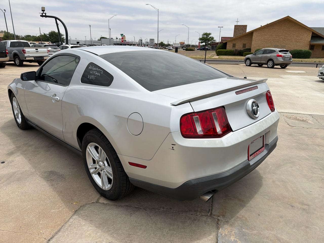 Ford Mustang 2dr Cpe V6 2011