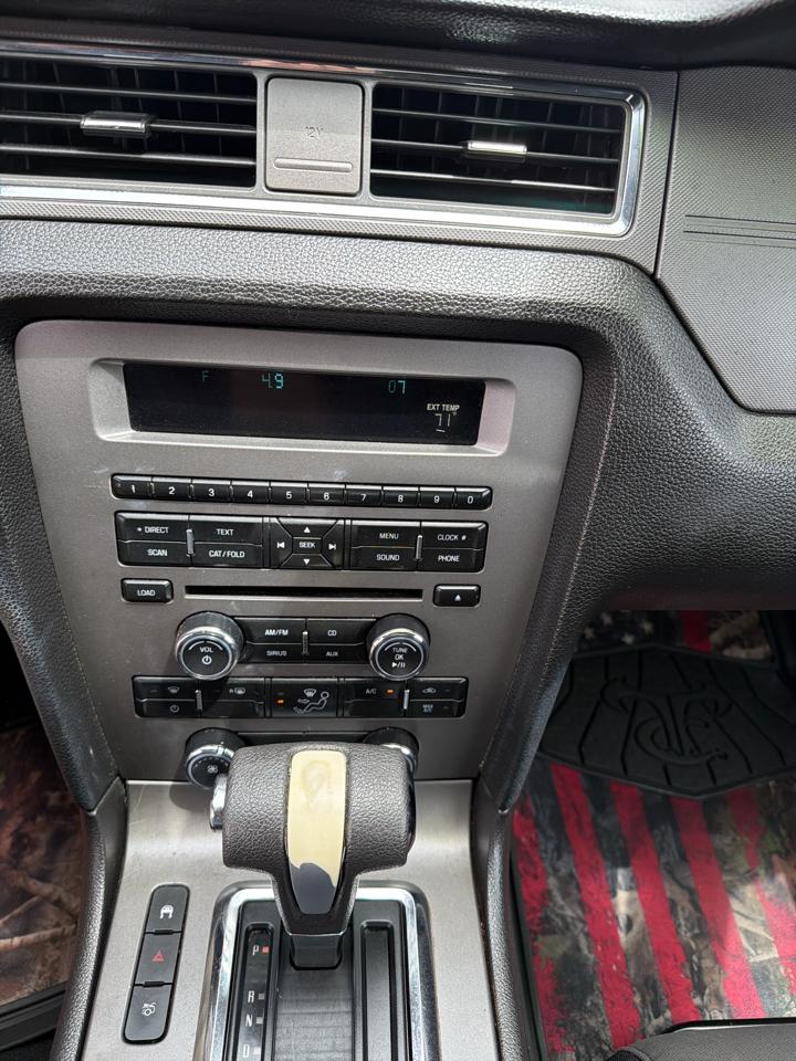 Ford Mustang 2dr Cpe V6 2011