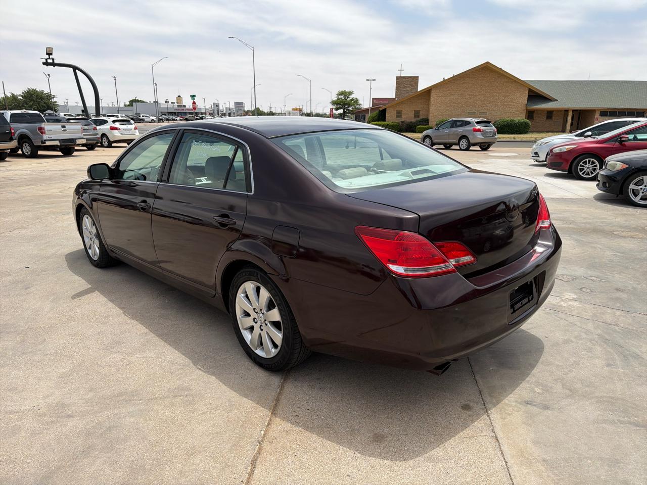 Toyota Avalon 4dr Sdn Touring (Natl) 2005