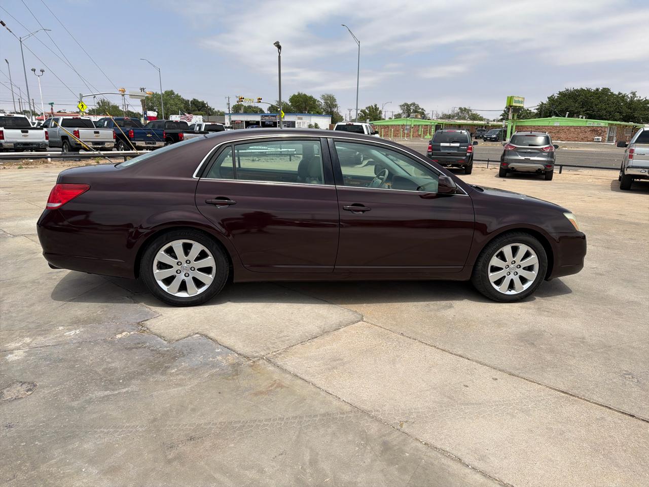 Toyota Avalon 4dr Sdn Touring (Natl) 2005