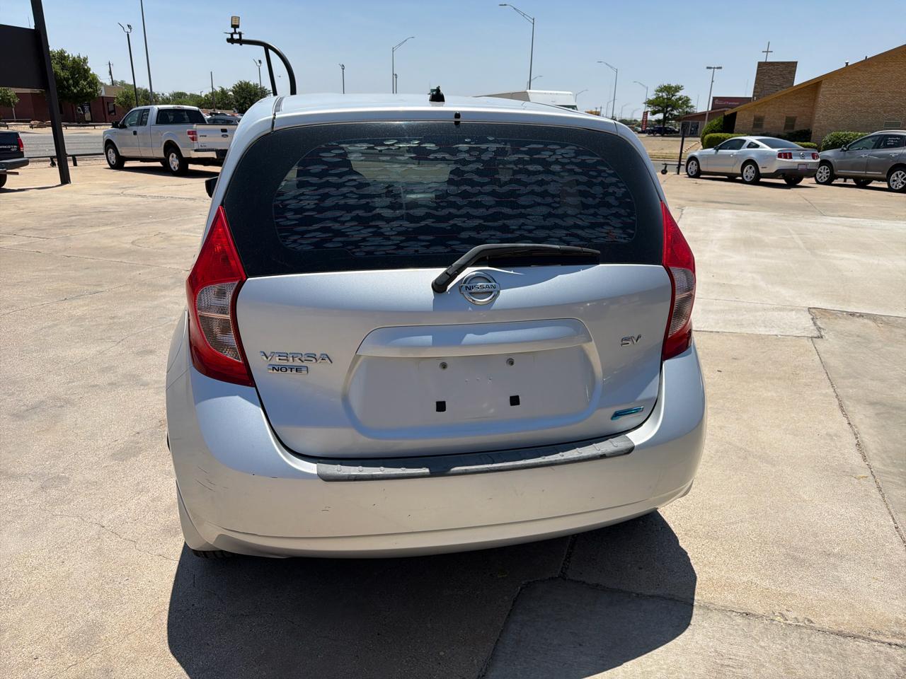 Nissan Versa Note 5dr HB CVT 1.6 SV 2015