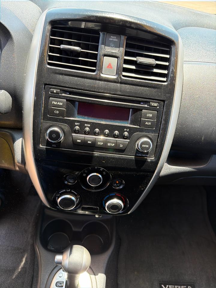 Nissan Versa Note 5dr HB CVT 1.6 SV 2015