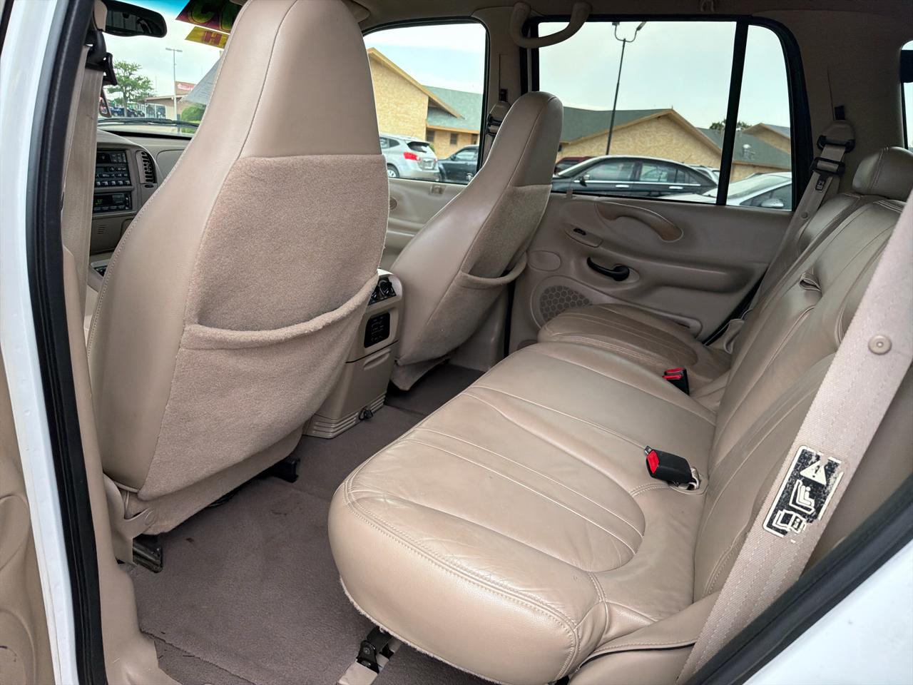 Ford Expedition 119" WB Eddie Bauer 2000