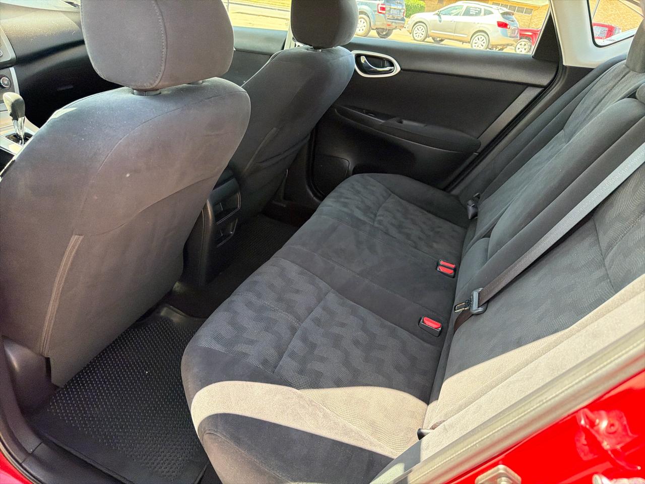Nissan Sentra 4dr Sdn I4 CVT SV 2013