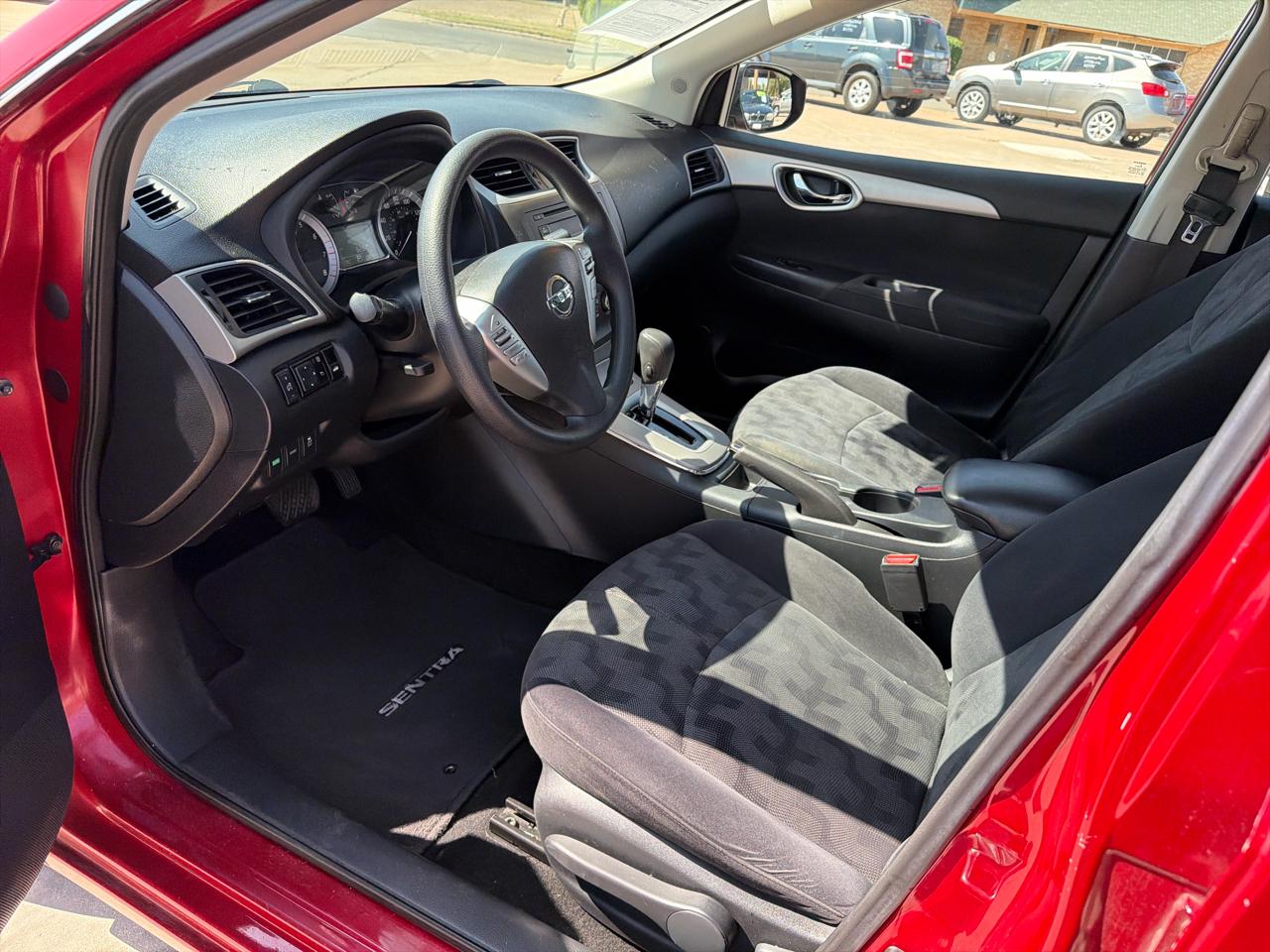 Nissan Sentra 4dr Sdn I4 CVT SV 2013