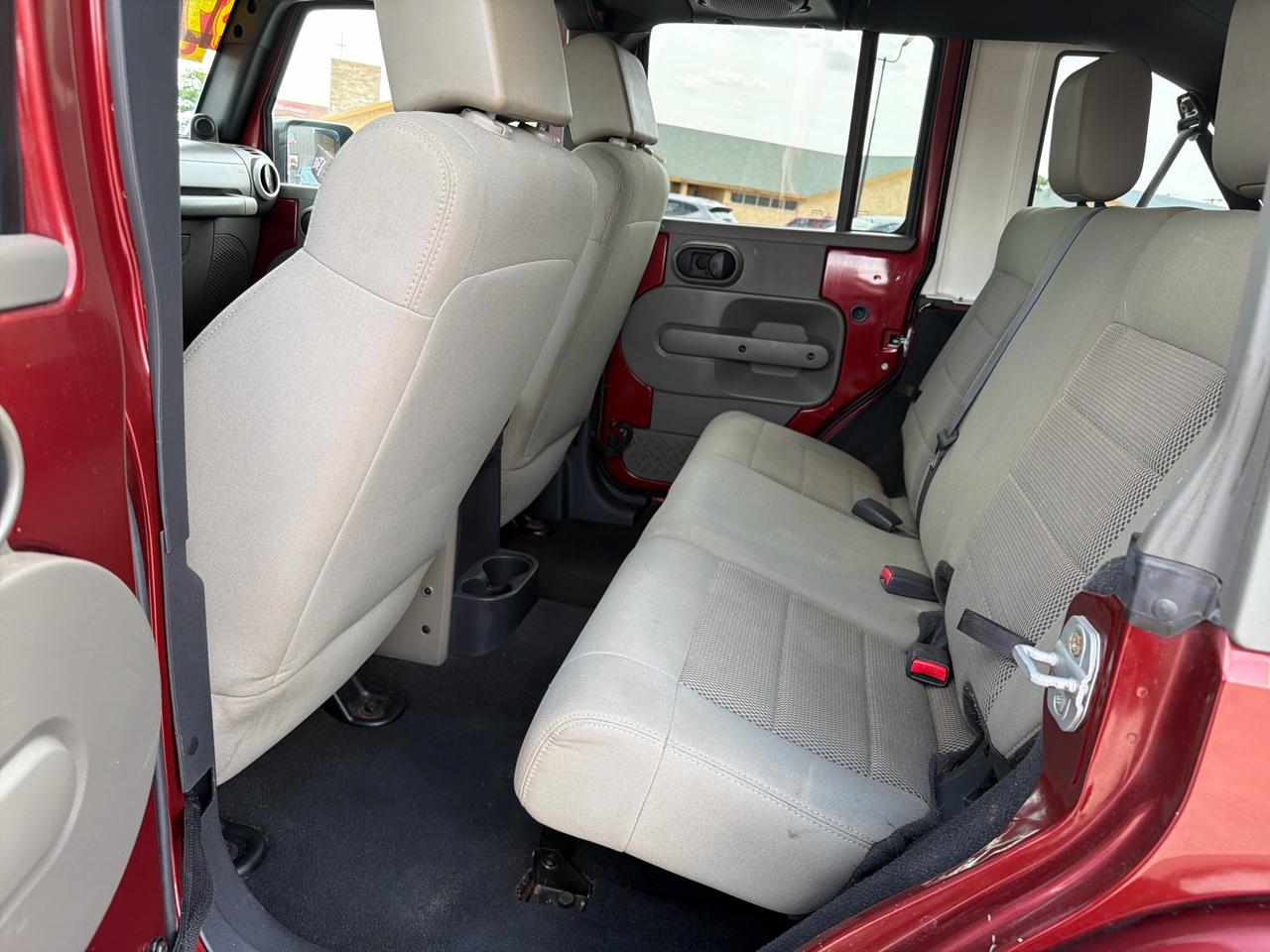 Jeep Wrangler 4WD 4dr Unlimited Sahara 2008