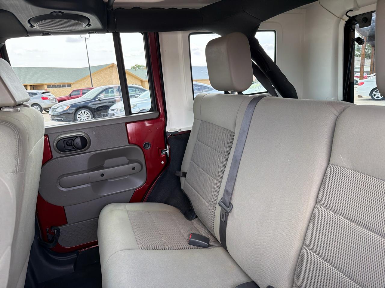 Jeep Wrangler 4WD 4dr Unlimited Sahara 2008