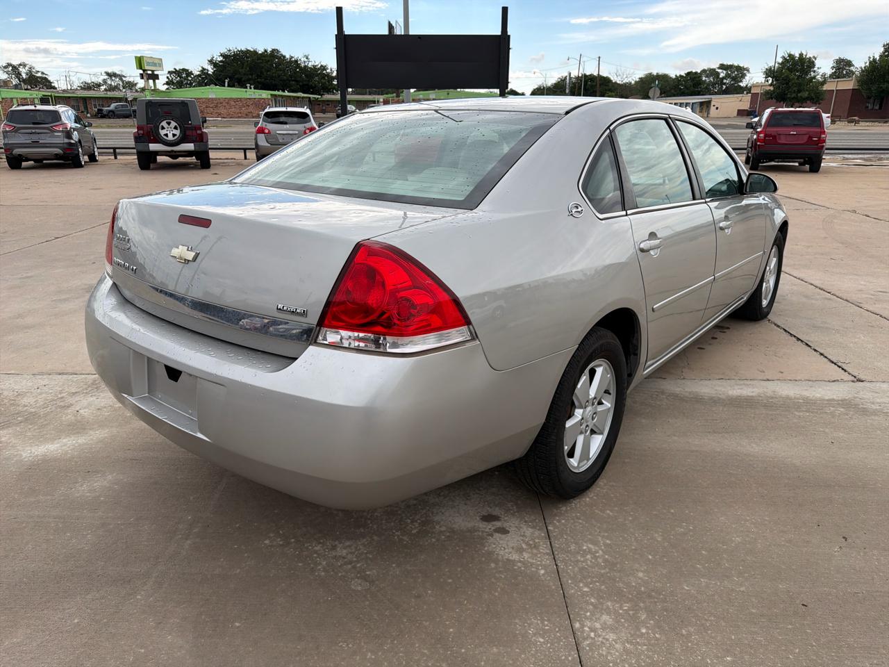 Chevrolet Impala 4dr Sdn 3.5L LT 2007