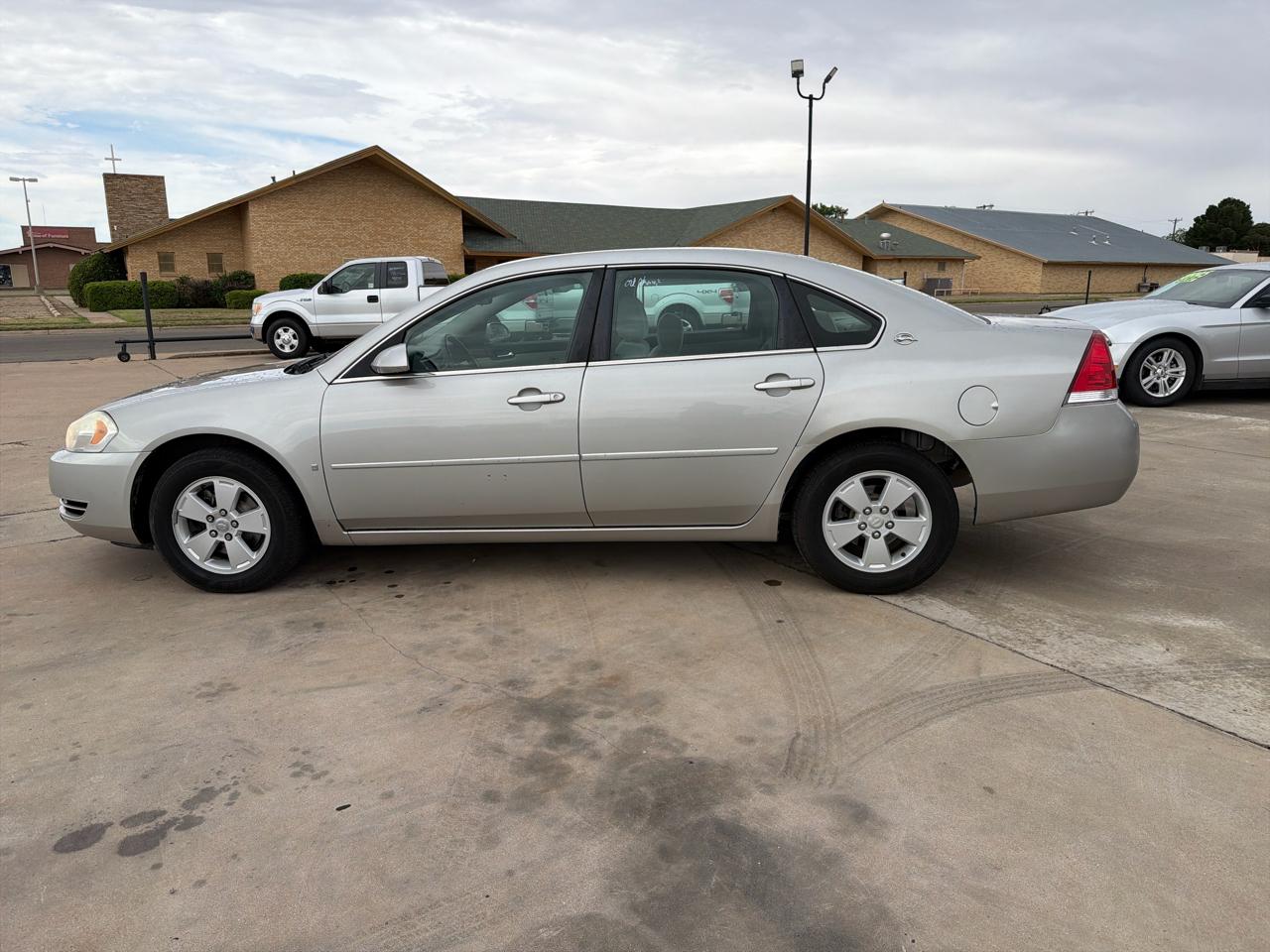 Chevrolet Impala 4dr Sdn 3.5L LT 2007