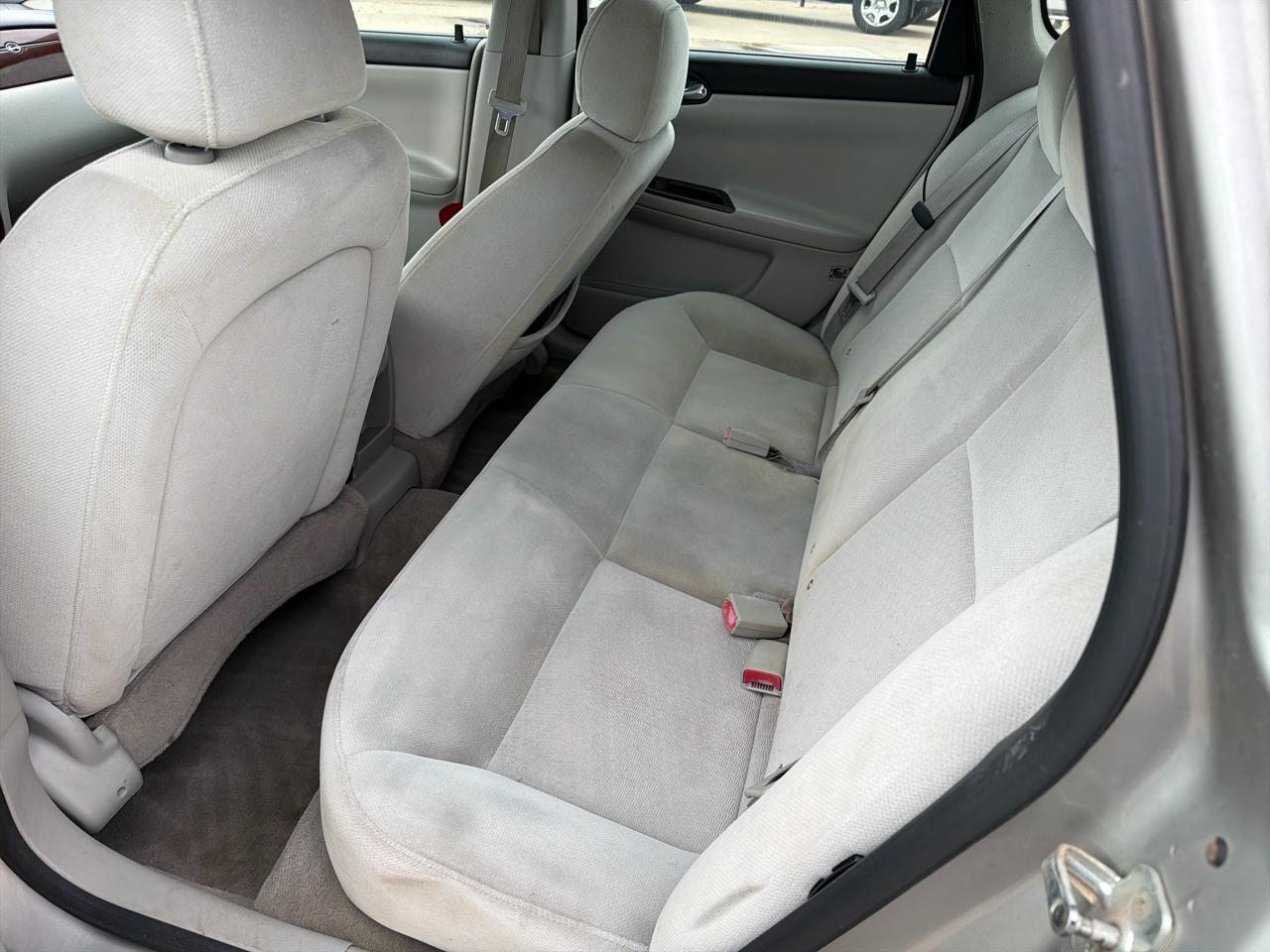 Chevrolet Impala 4dr Sdn 3.5L LT 2007