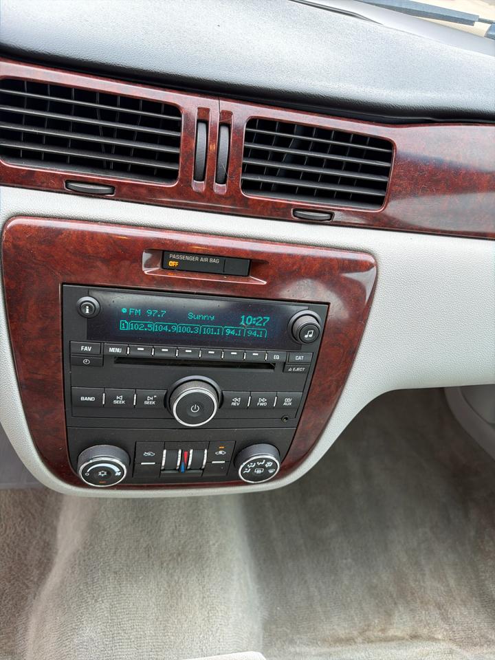 Chevrolet Impala 4dr Sdn 3.5L LT 2007