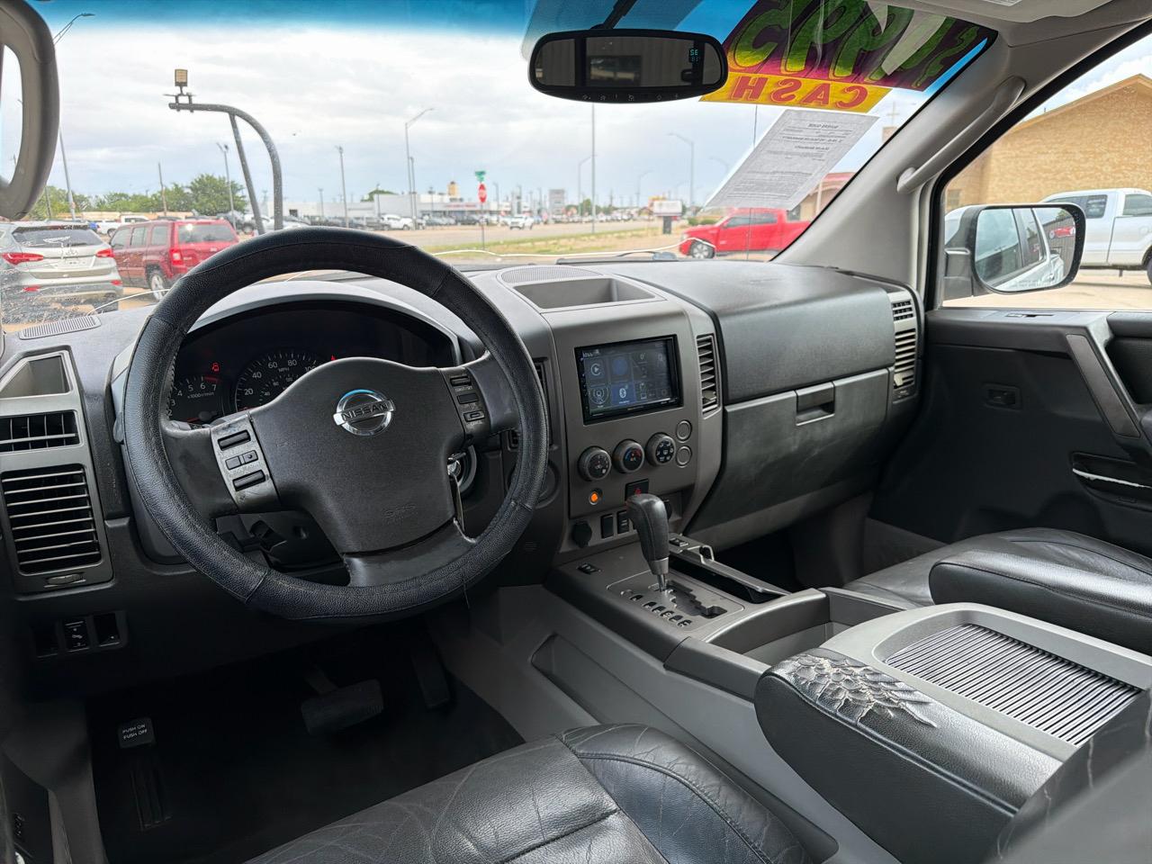 Nissan Titan LE Crew Cab 2WD 2004