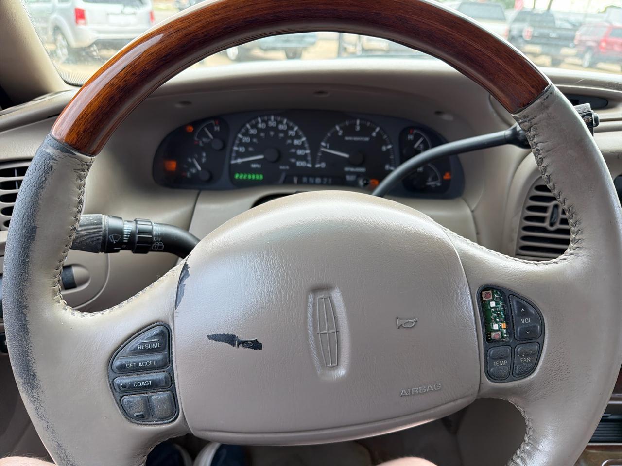 Lincoln Navigator 2WD 2001