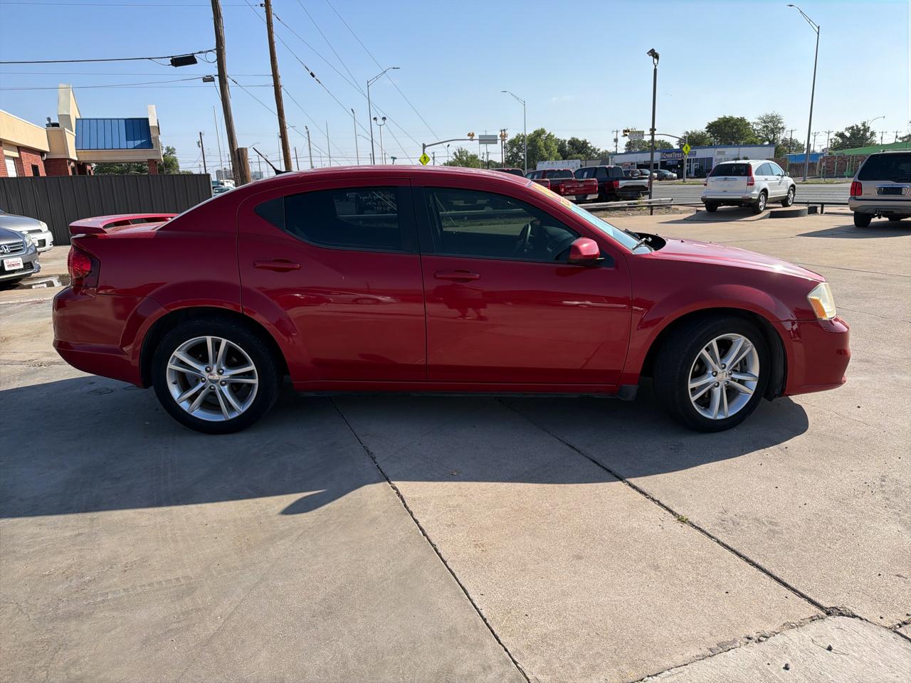 Dodge Avenger 4dr Sdn Heat 2011