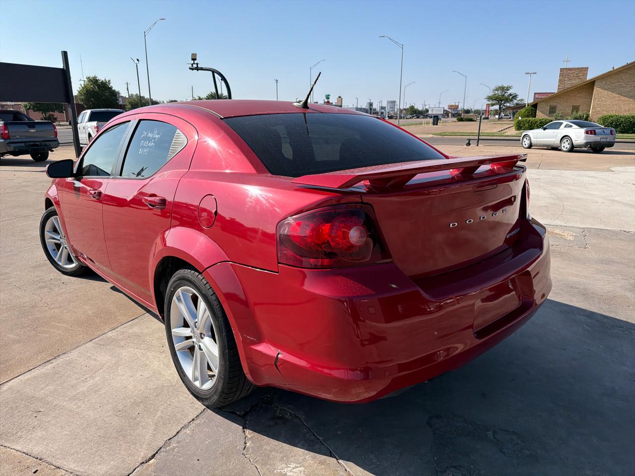 Dodge Avenger 4dr Sdn Heat 2011