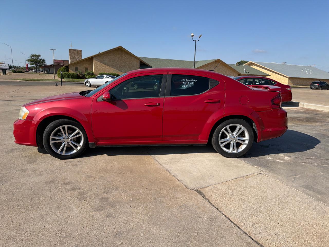 Dodge Avenger 4dr Sdn Heat 2011
