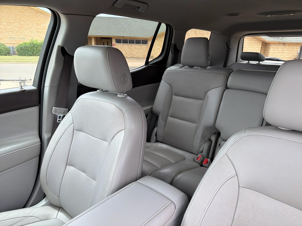 GMC Acadia FWD 4dr SLT w/SLT-2 2017
