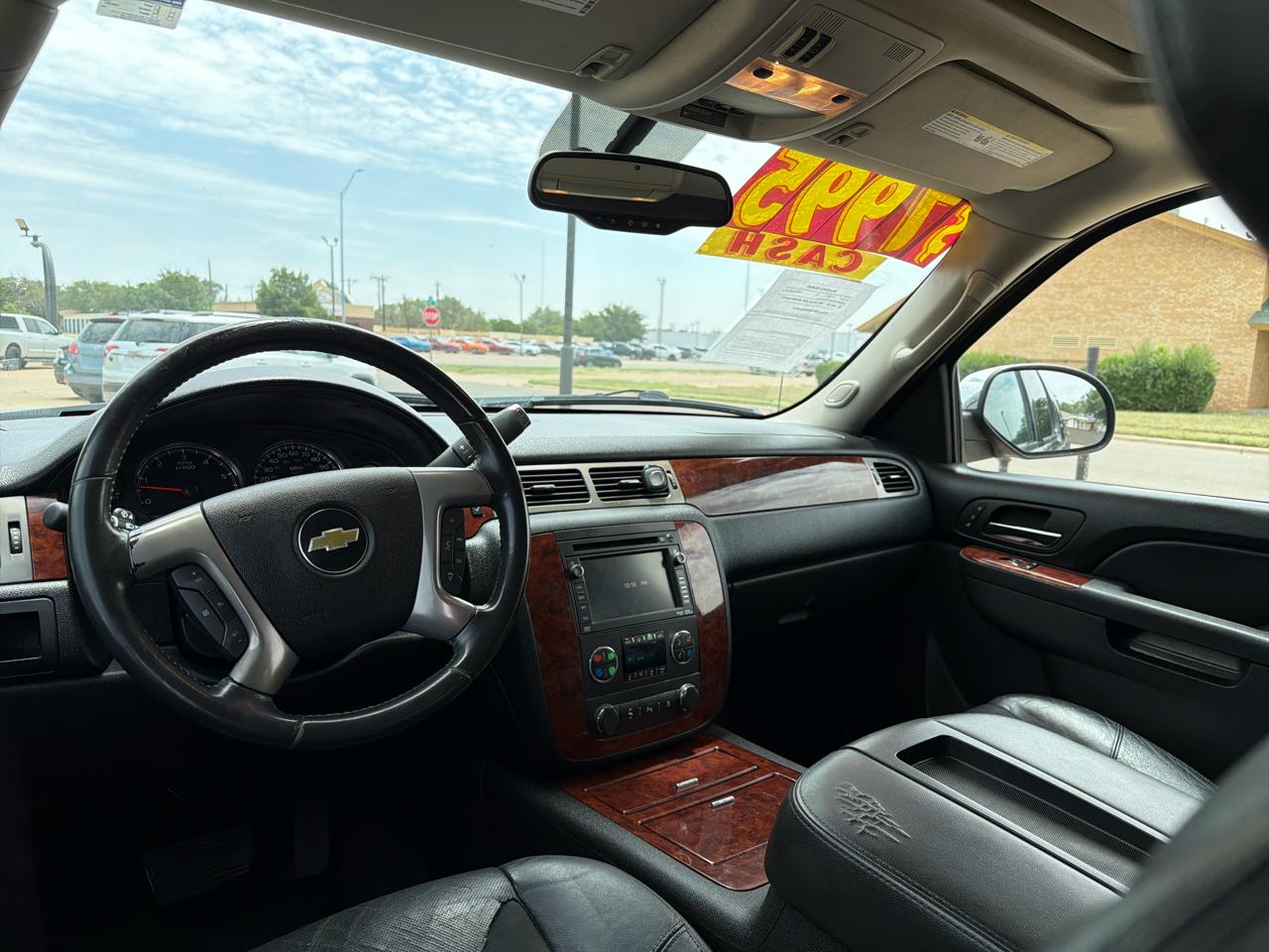 Chevrolet Avalanche 2WD Crew Cab LTZ 2011