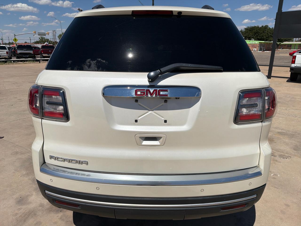 GMC Acadia FWD 4dr SLT w/SLT-1 2013