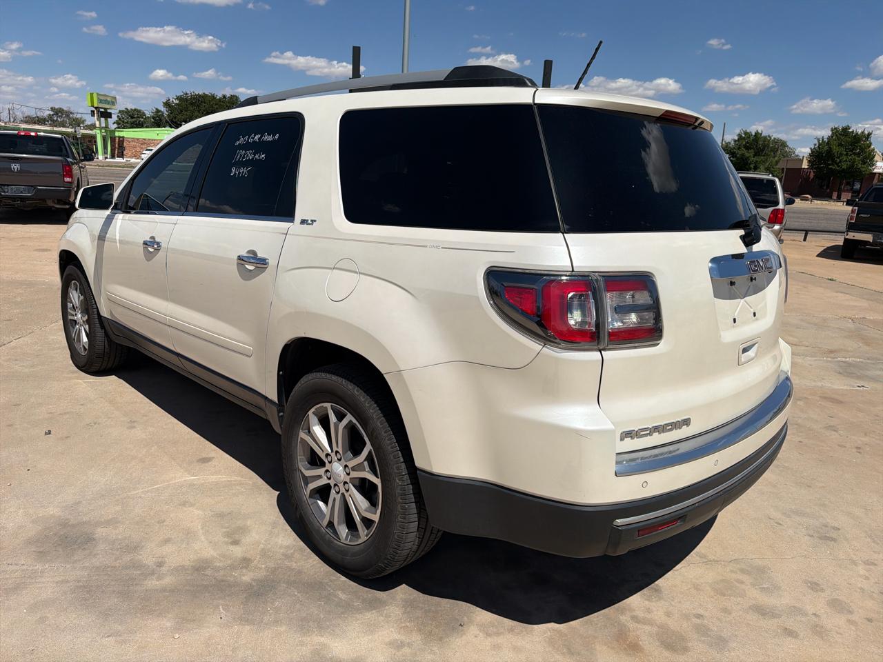 GMC Acadia FWD 4dr SLT w/SLT-1 2013