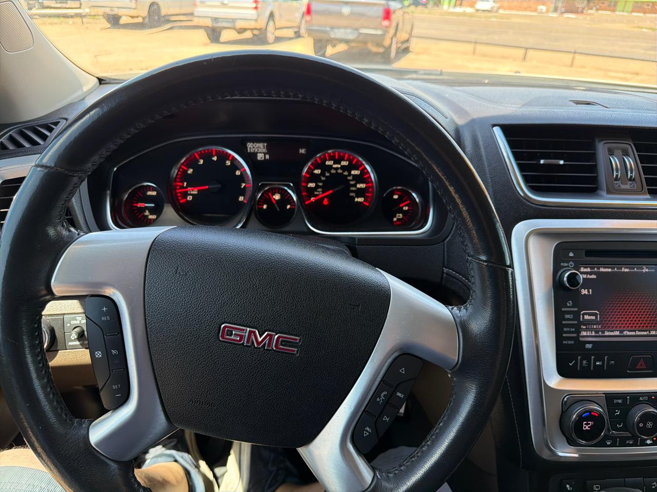 GMC Acadia FWD 4dr SLT w/SLT-1 2013