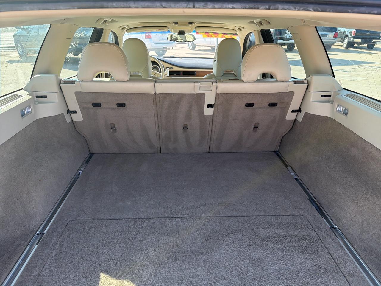 Volvo XC70 4dr Wgn 3.2L 2010