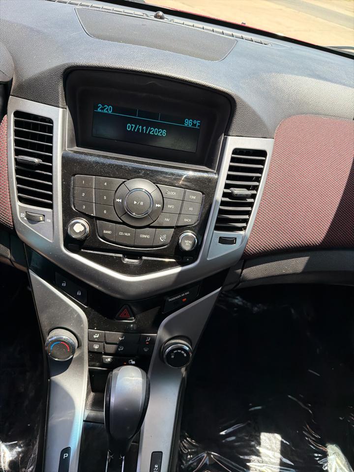 Chevrolet Cruze 4dr Sdn LT w/1LT 2012